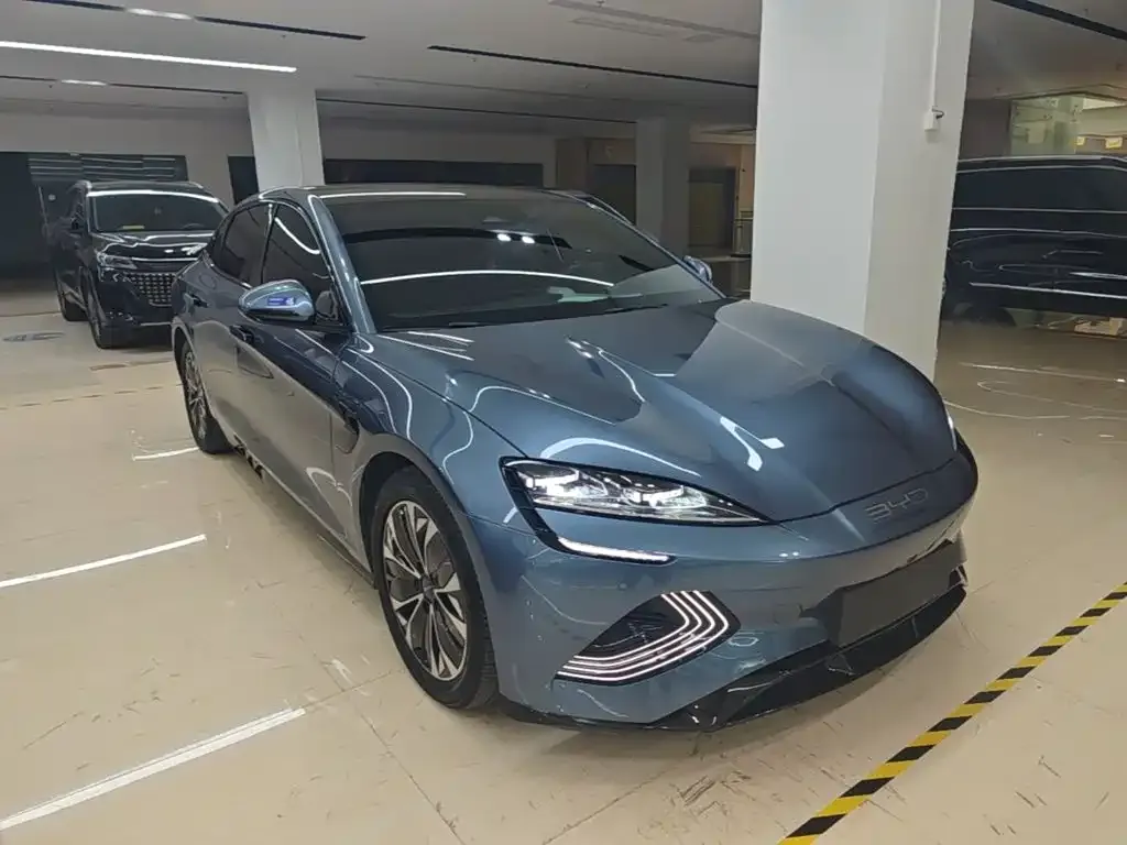 BYD Seal — фото 2