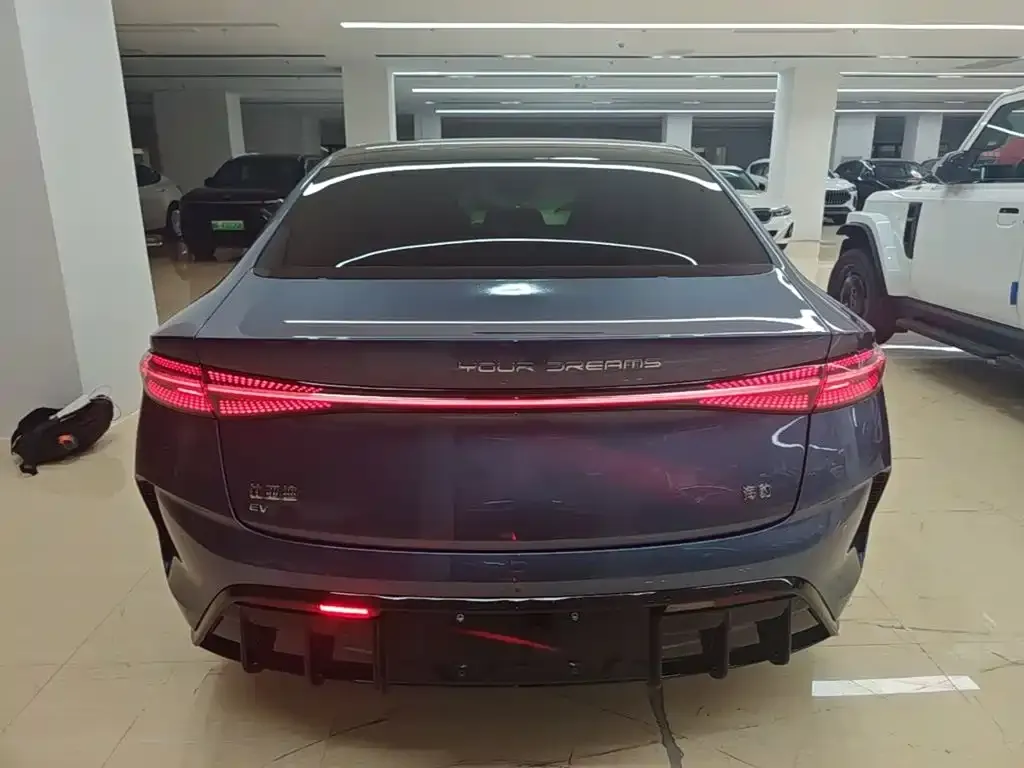 BYD Seal — фото 6