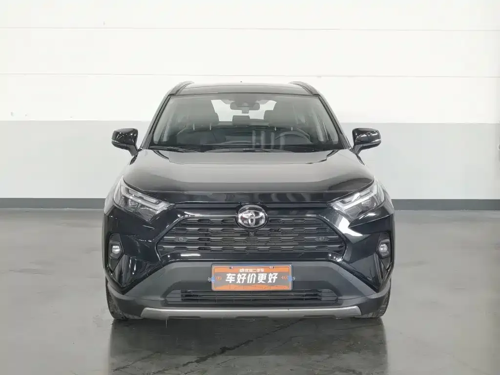 Toyota RAV4 — фото 4
