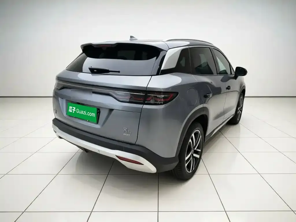 BYD L DM-i — фото 3
