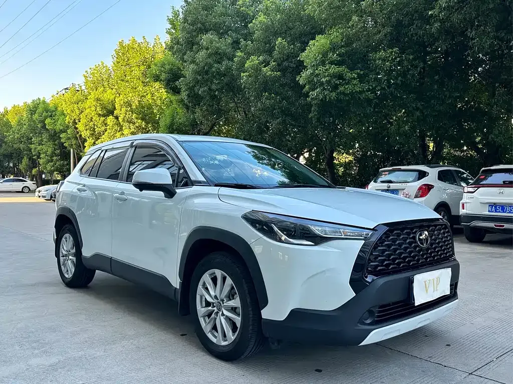 Toyota Corolla Cross — фото 7