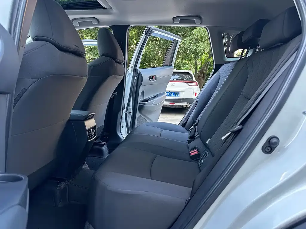 Toyota Corolla Cross — фото 3
