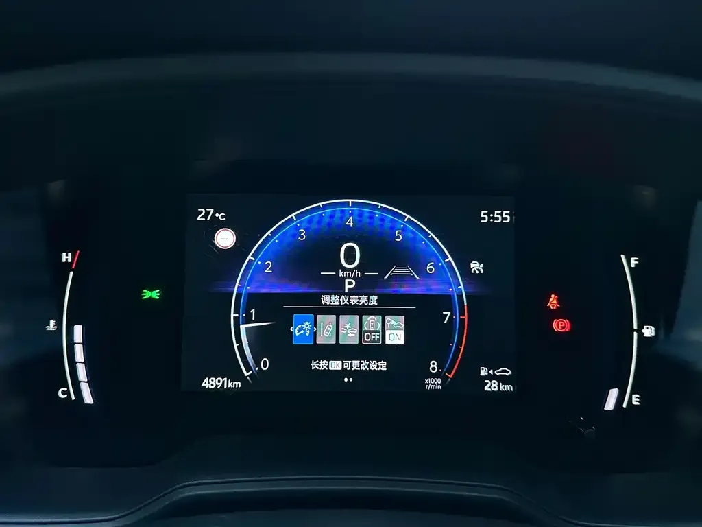 Toyota Corolla Cross — фото 4