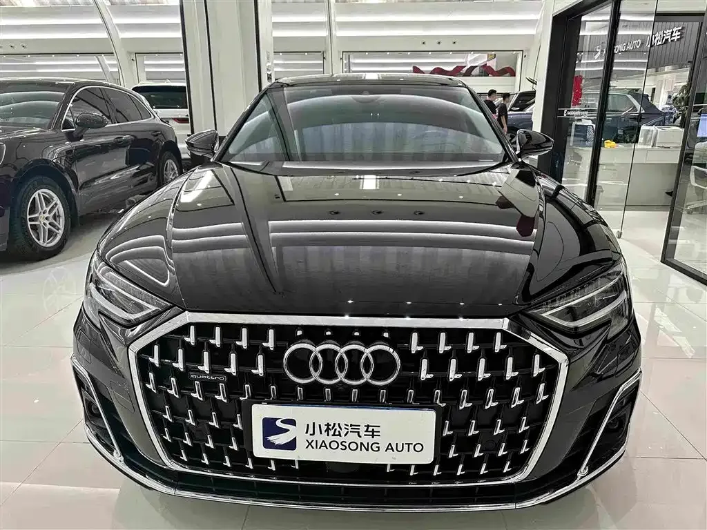 Audi A8 — фото 5