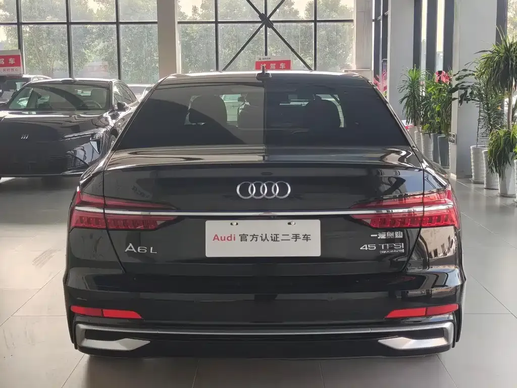 Audi A6L — фото 10