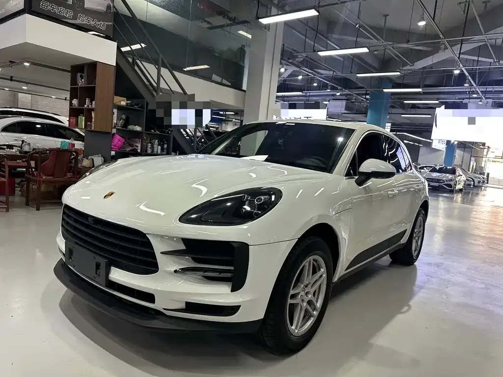 Porsche Macan — фото 1