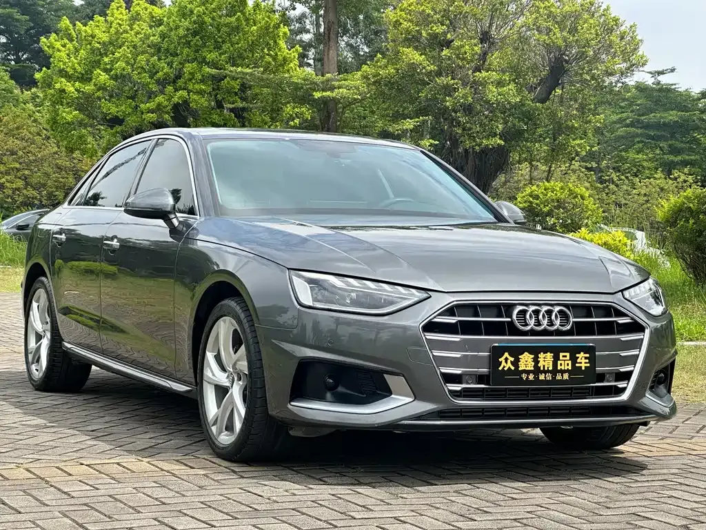 Audi A4L — фото 9