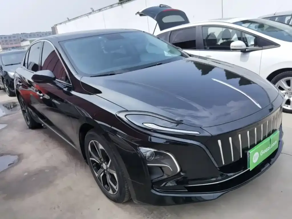 Hongqi E-QM5 — фото 8