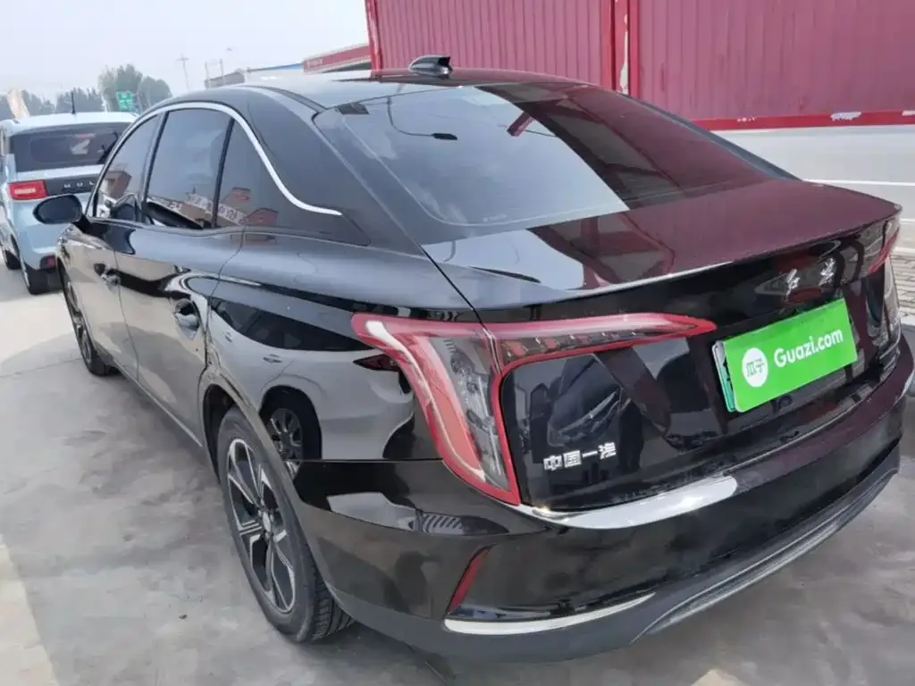 Hongqi E-QM5 — фото 6