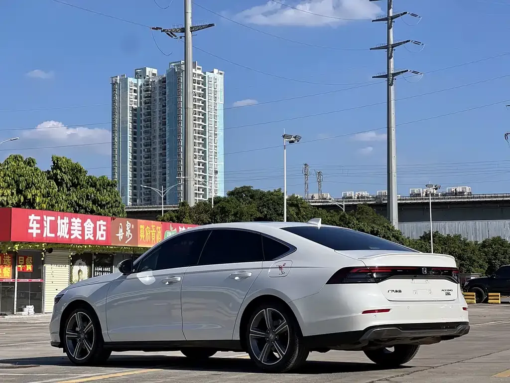 Honda Accord — фото 3