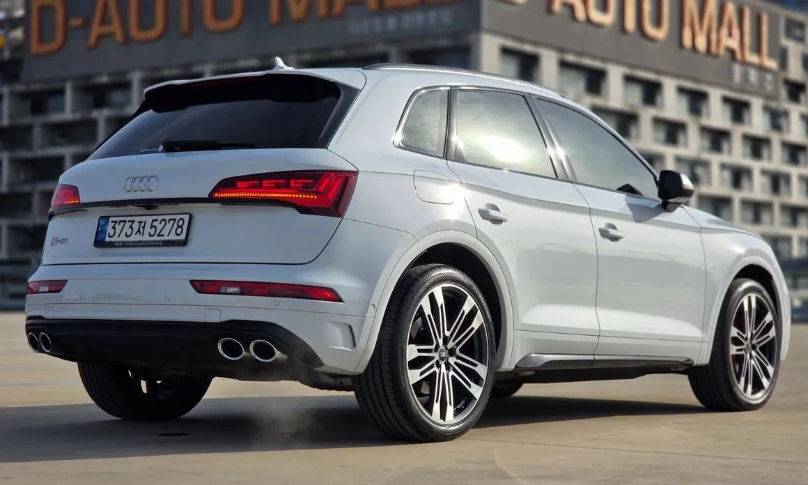 Audi SQ5 — фото 10