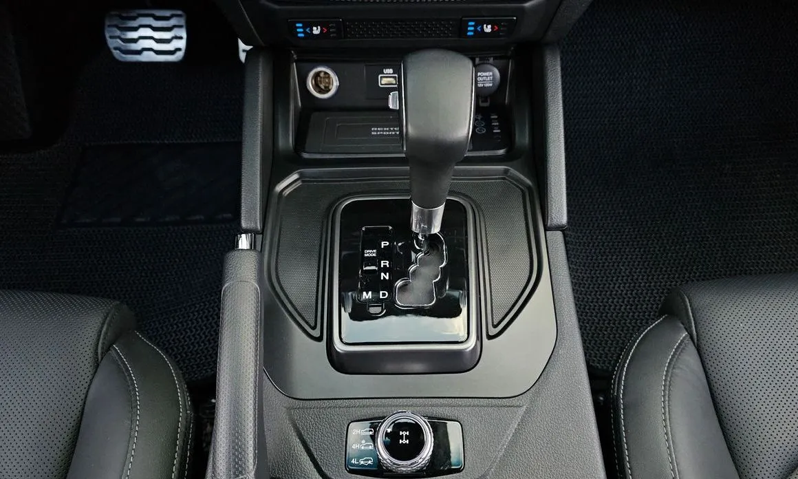 KG Mobility (Ssangyong) Rexton — фото 10