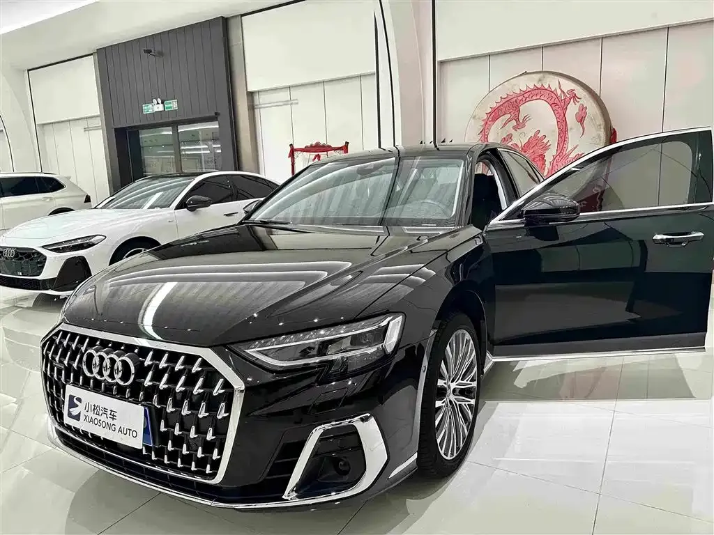 Audi A8 — фото 4
