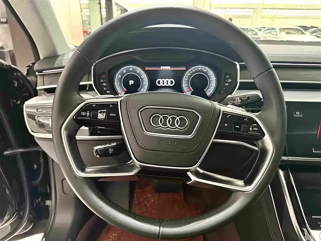 Audi A8 — фото 8
