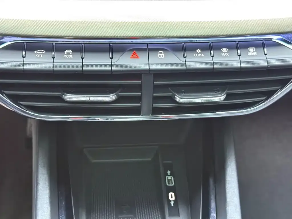 Skoda Octavia — фото 4