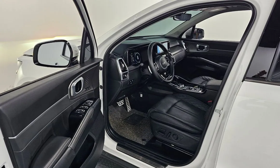 Kia Sorento — фото 8