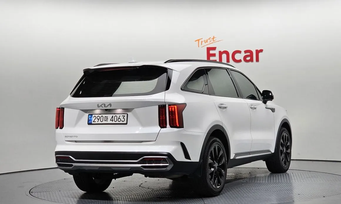 Kia Sorento — фото 4