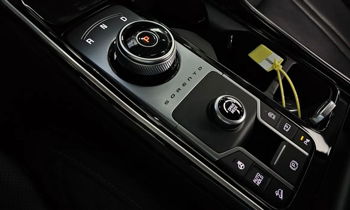 Kia Sorento — фото 3