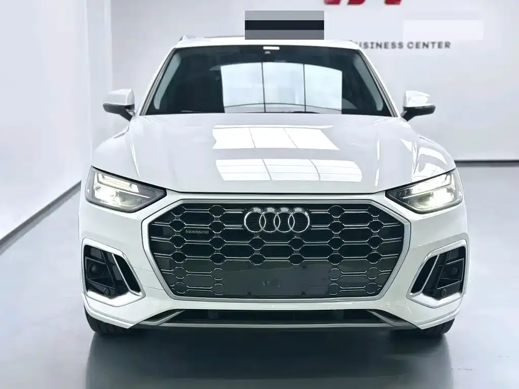 Audi Q5L — фото 2
