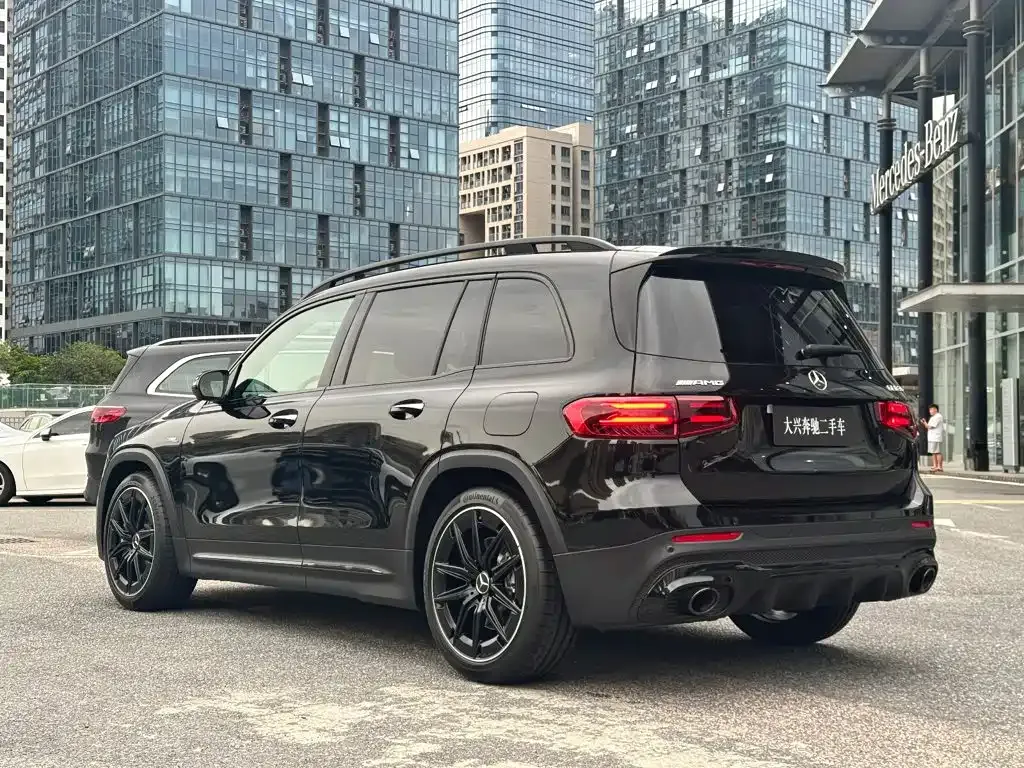 Mercedes-Benz GLB AMG — фото 6