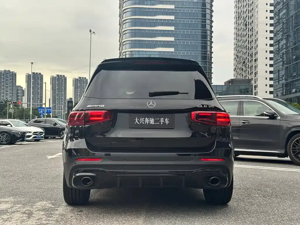 Mercedes-Benz GLB AMG — фото 7