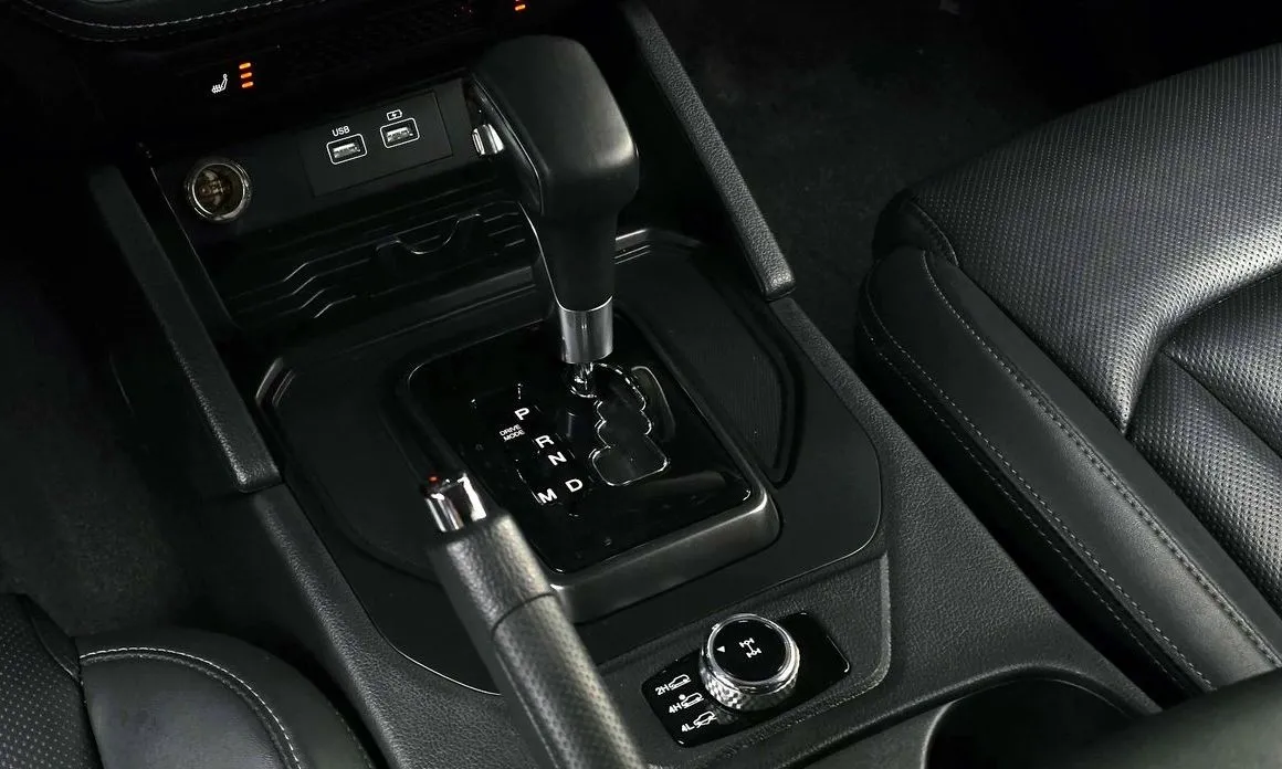 KG Mobility (Ssangyong) Rexton — фото 10