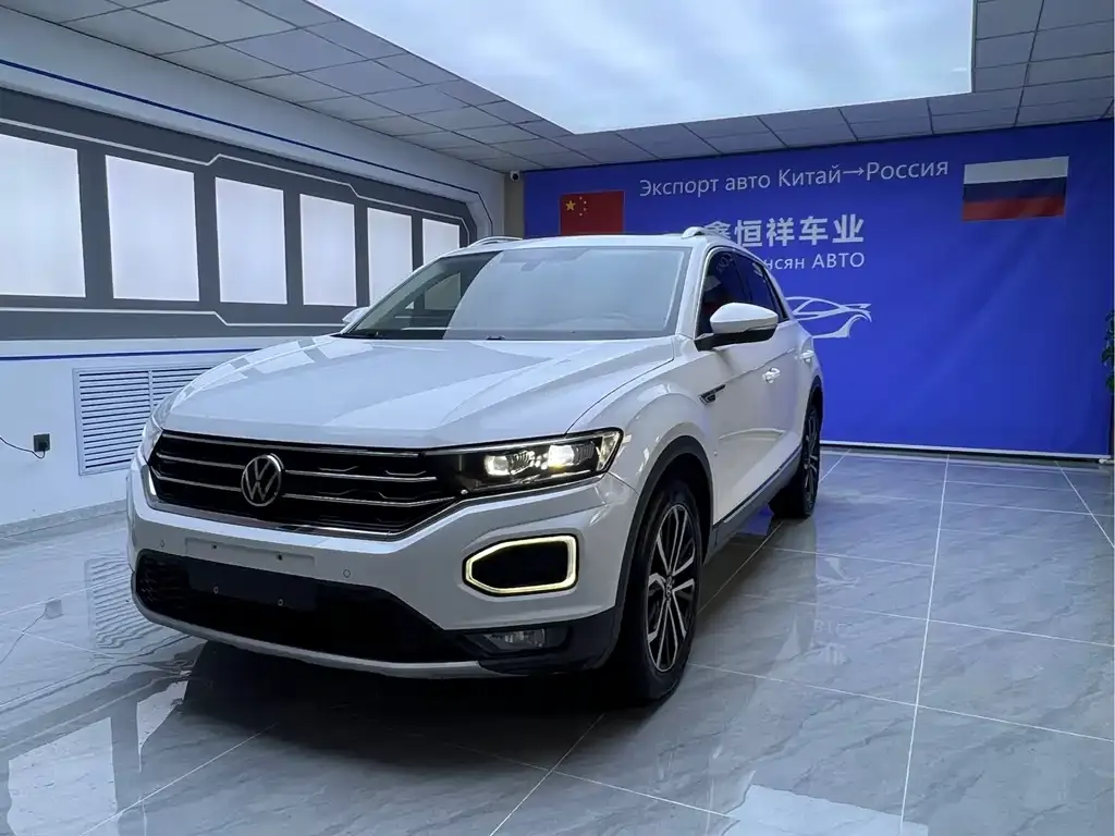 Volkswagen T-Roc — фото 1