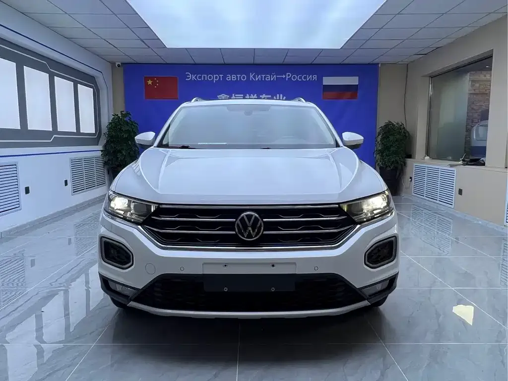 Volkswagen T-Roc — фото 2
