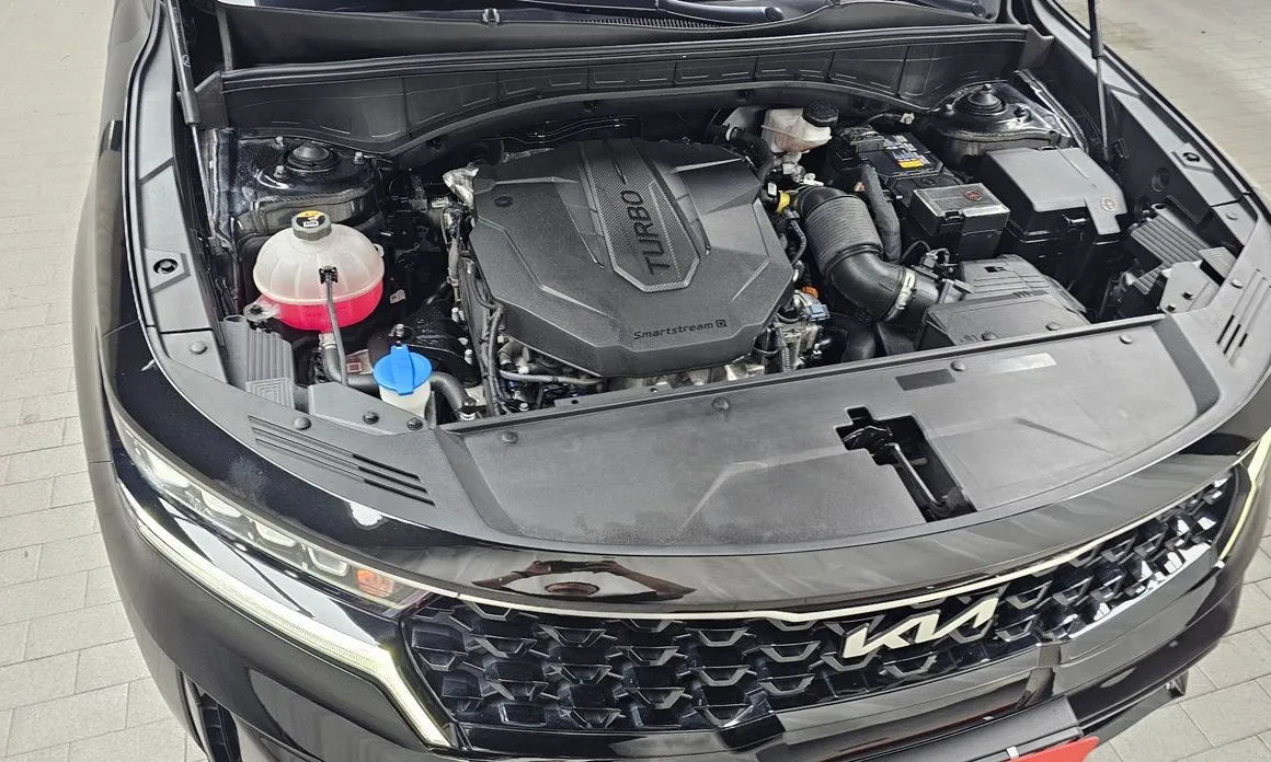 Kia Sorento — фото 8