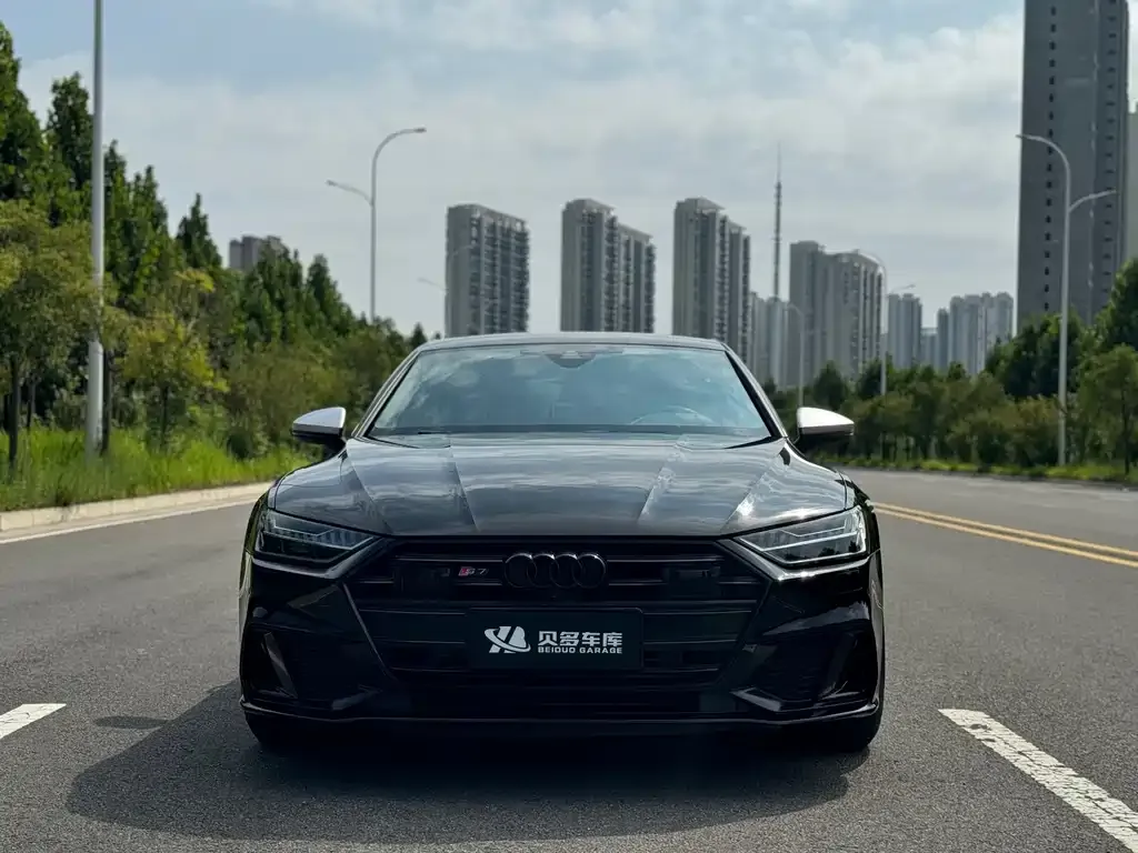 Audi A7 — фото 9