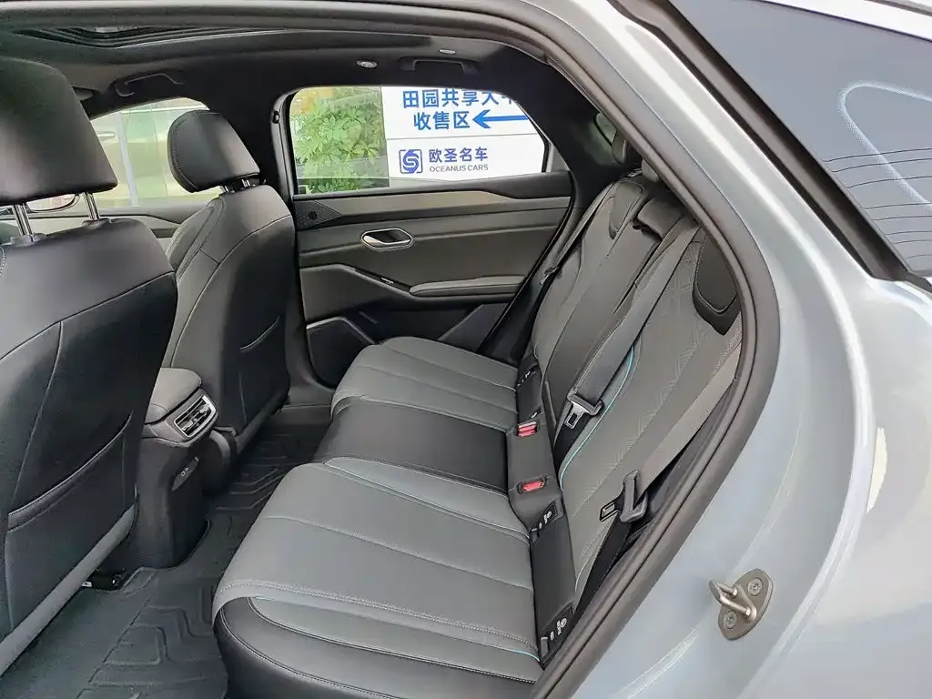 BYD Qin L — фото 7