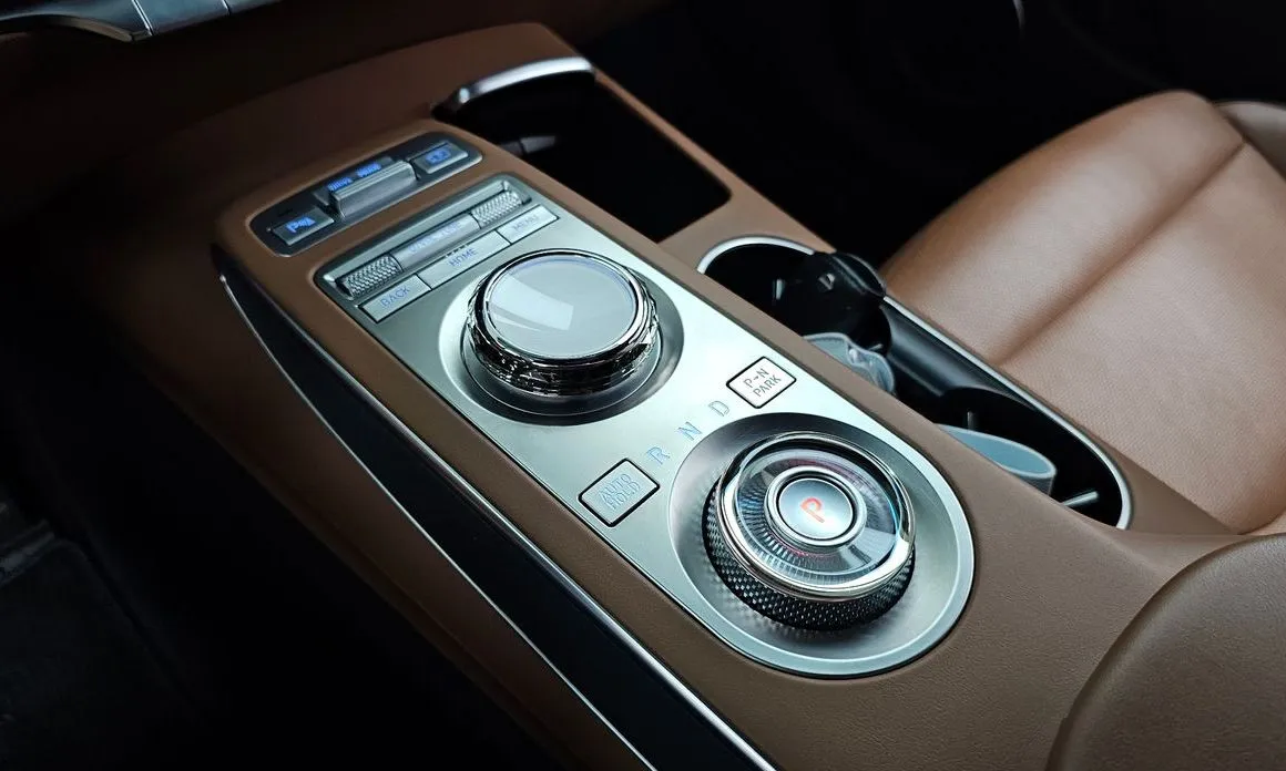 Genesis GV70 — фото 4