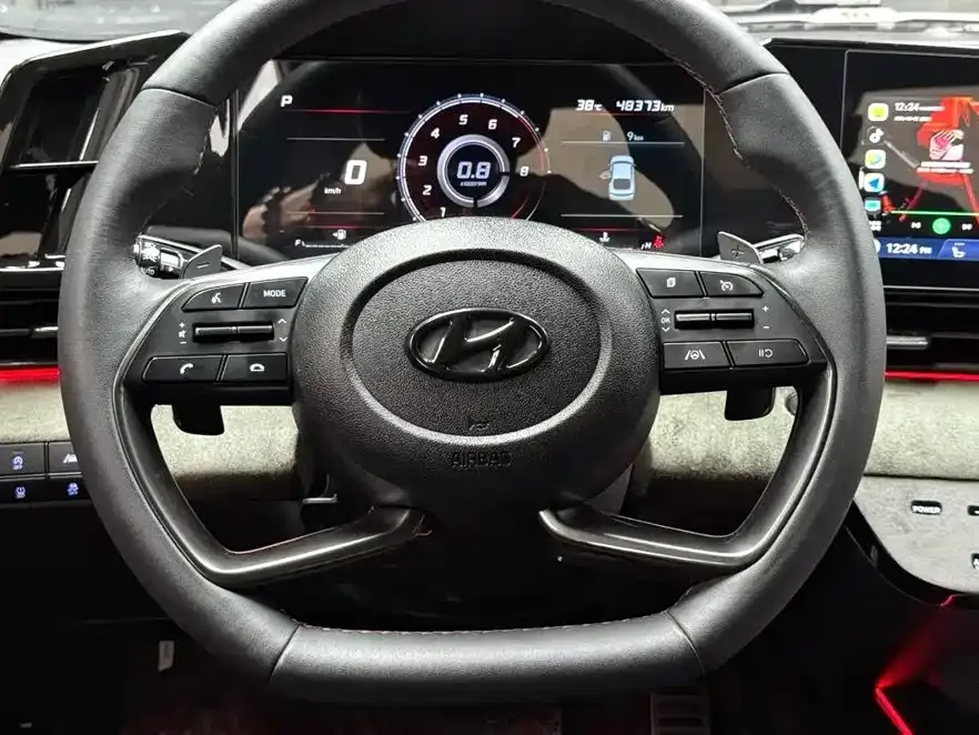 Hyundai Elantra — фото 7