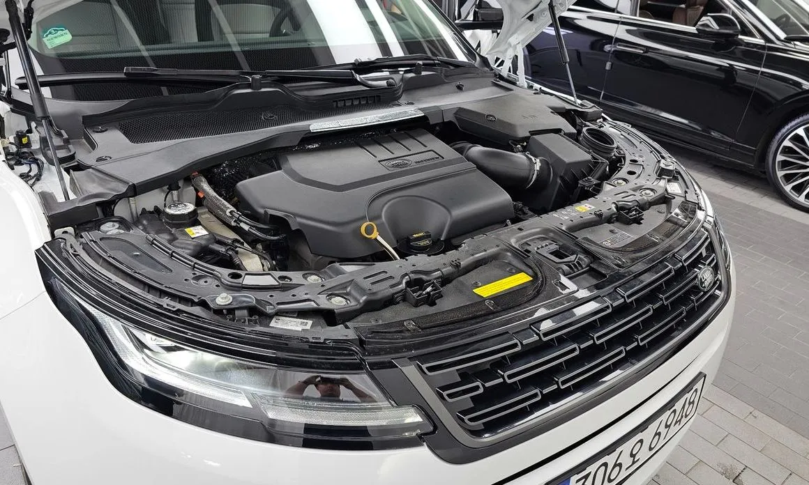 Land Rover Range Rover Evoque — фото 8