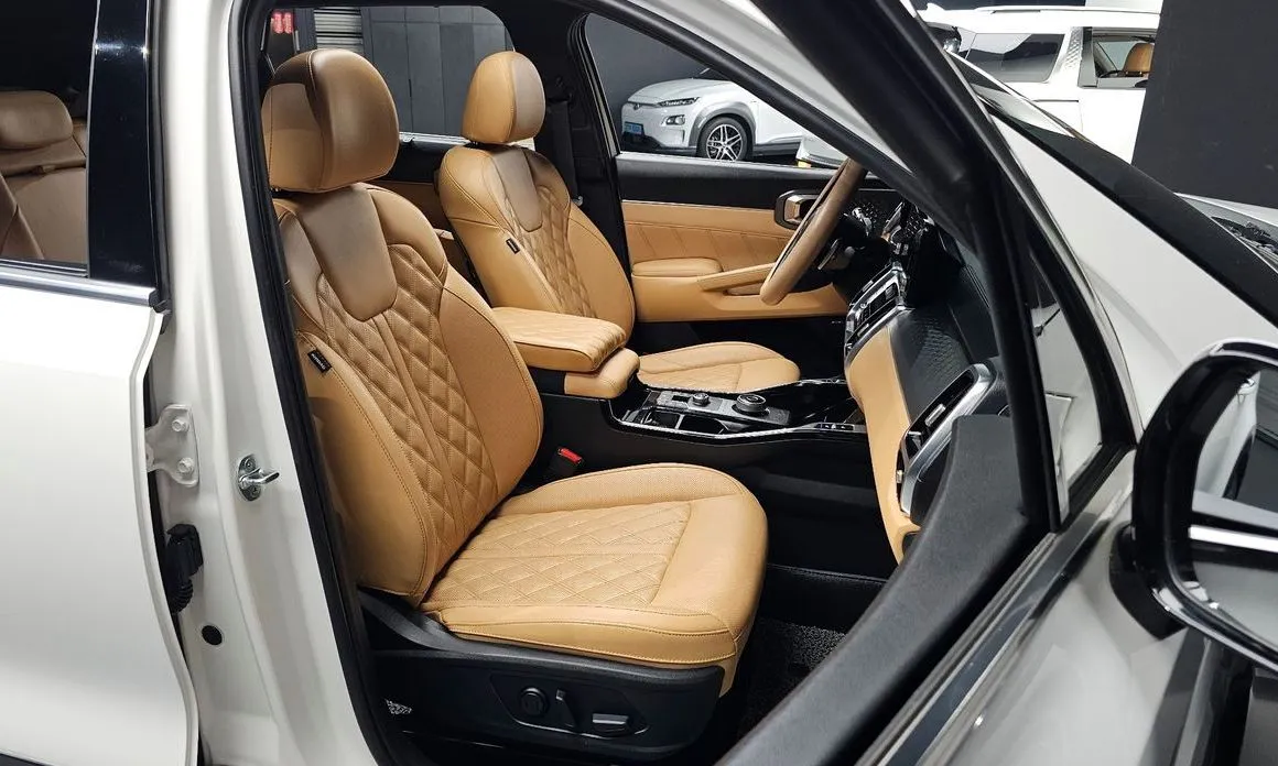 Kia Sorento — фото 4