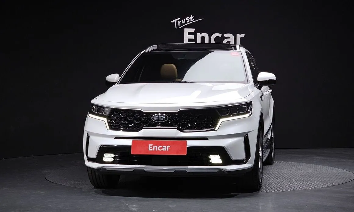 Kia Sorento — фото 6