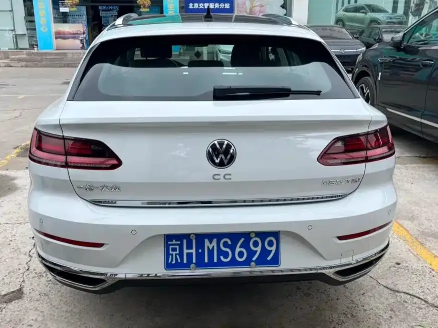 Volkswagen CC — фото 8