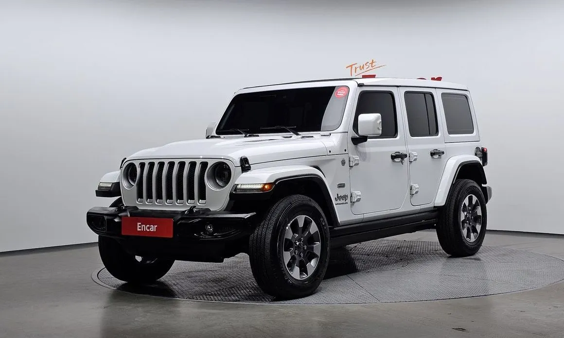Jeep Wrangler — фото 1