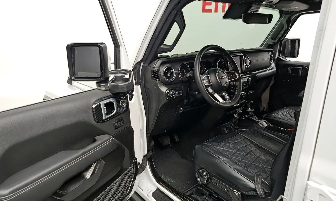 Jeep Wrangler — фото 10