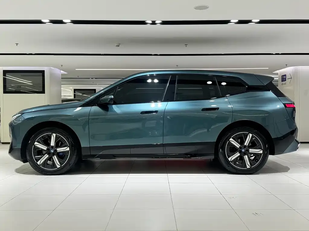 BMW iX — фото 5