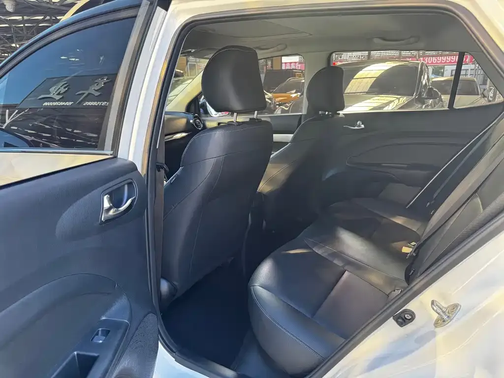 Kia KX1 — фото 8