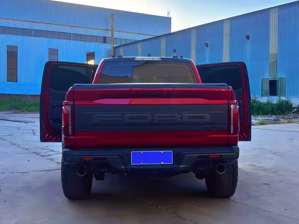 Ford F-150 Raptor — фото 6