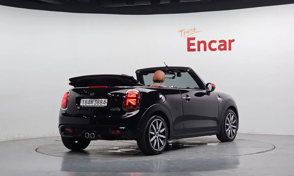 Mini Cooper Convertible — фото 2