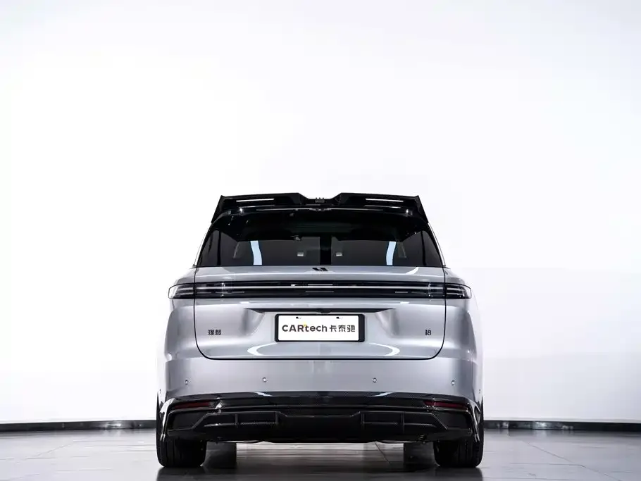 Li Auto i8 — фото 2