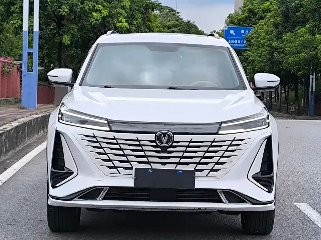 Changan CS75PLUS — фото 8