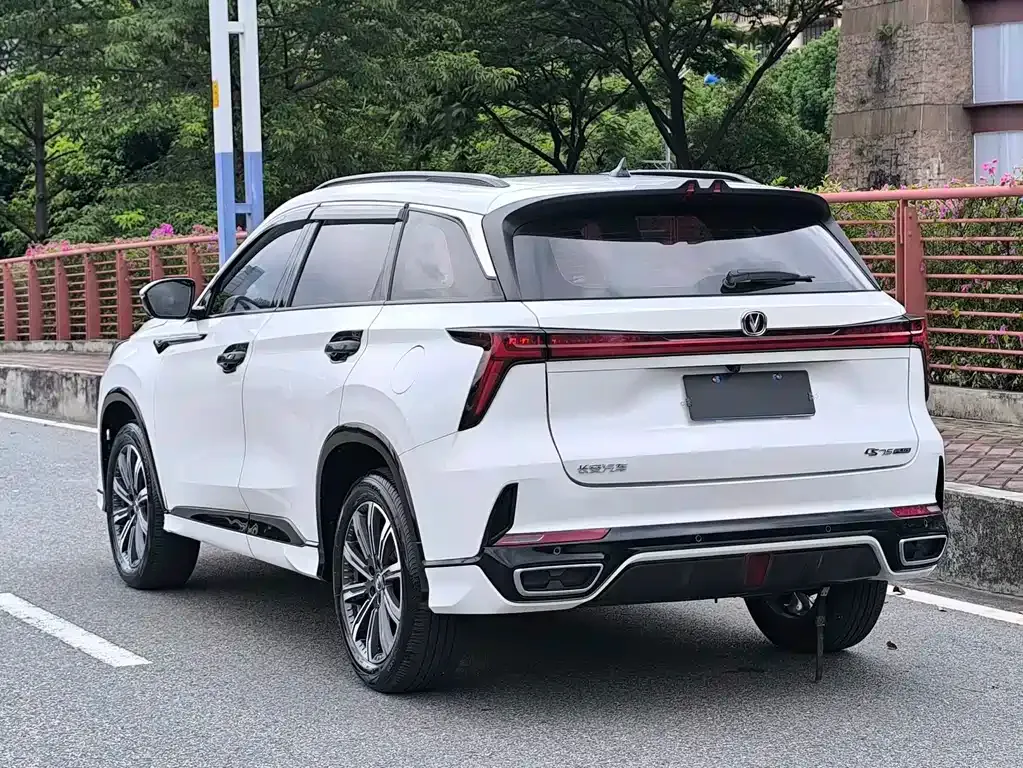 Changan CS75PLUS — фото 9