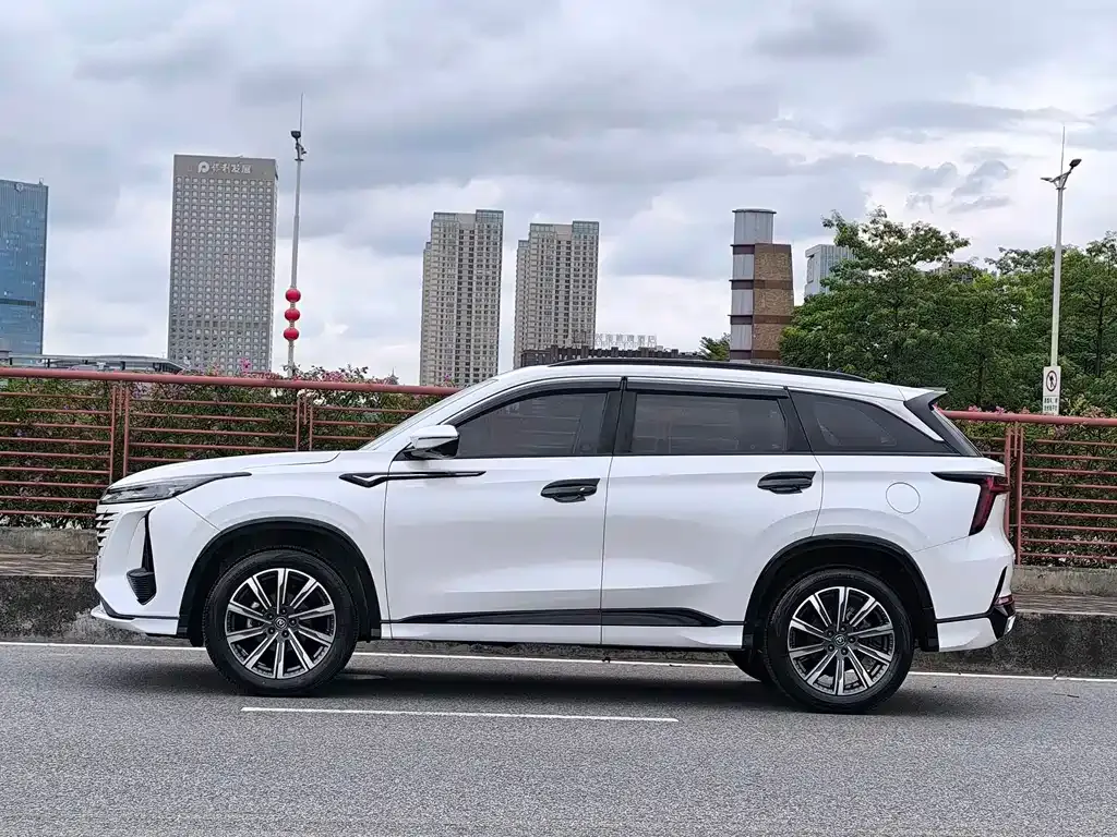 Changan CS75PLUS — фото 7