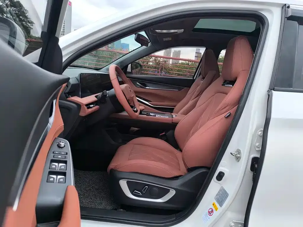 Changan CS75PLUS — фото 6