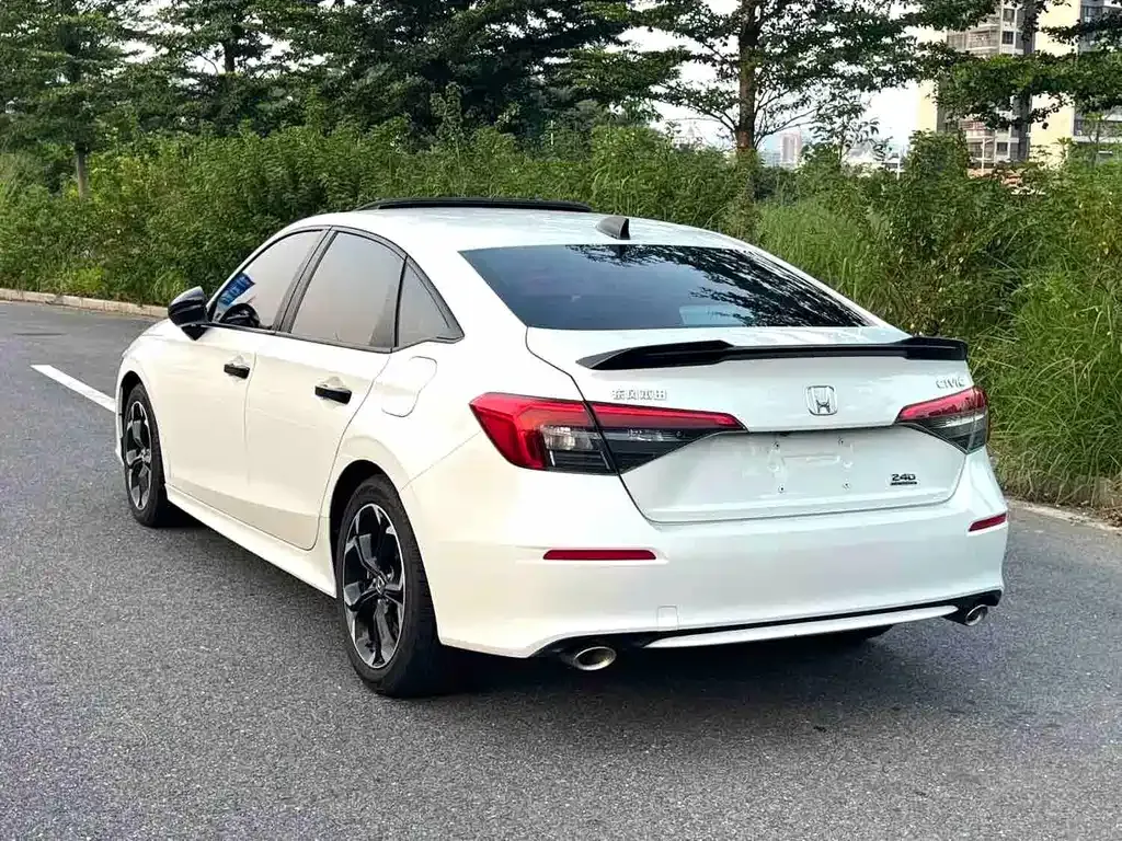 Honda Civic — фото 8