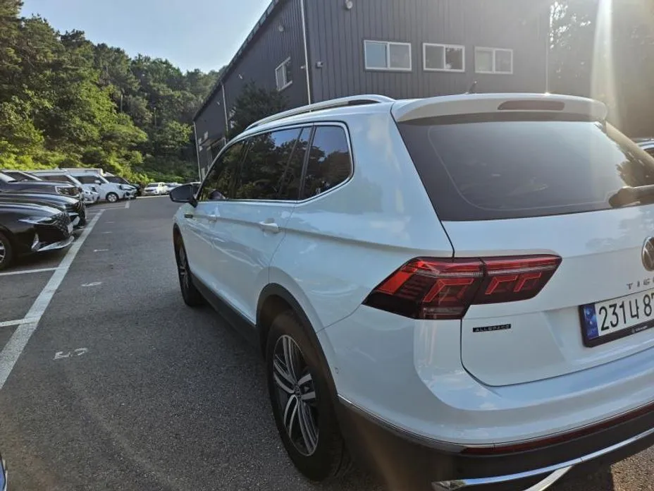 Volkswagen Tiguan — фото 5